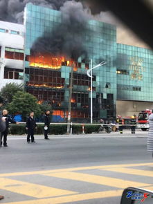 金壇黃塘婷妃內衣廠發生火災,火勢較大,消防已在現場救援